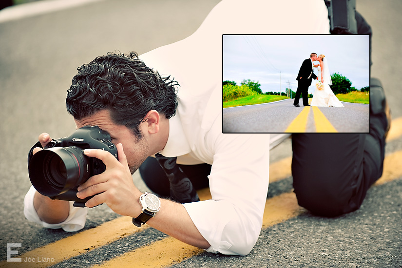 Белокурая красотка делает с фотографом шпили-вили во время фотосессии